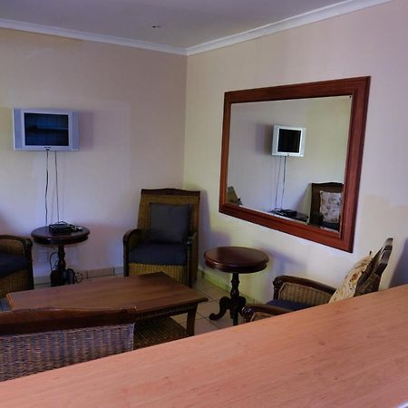 Inqevu Villa Winterton Esterno foto
